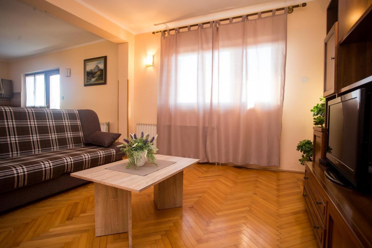 Apartman M&M Žminj エクステリア 写真